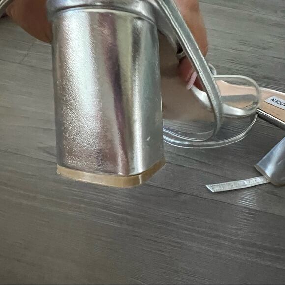 Steve Madden Luxe Metallic Block Healed Strappy Sandal Square Toe Luxe 11M - Picture 10 of 11
